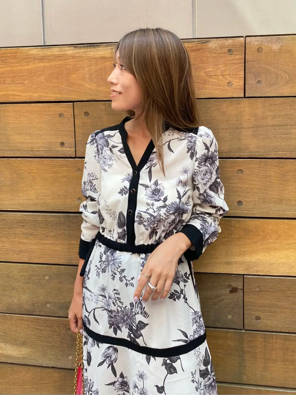 ORIGINATED IN GRACE CONTINENTAL yukimi yonee コーディネート画像