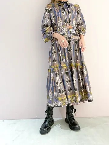 ORIGINATED IN GRACE CONTINENTAL yukimi yonee コーディネート画像