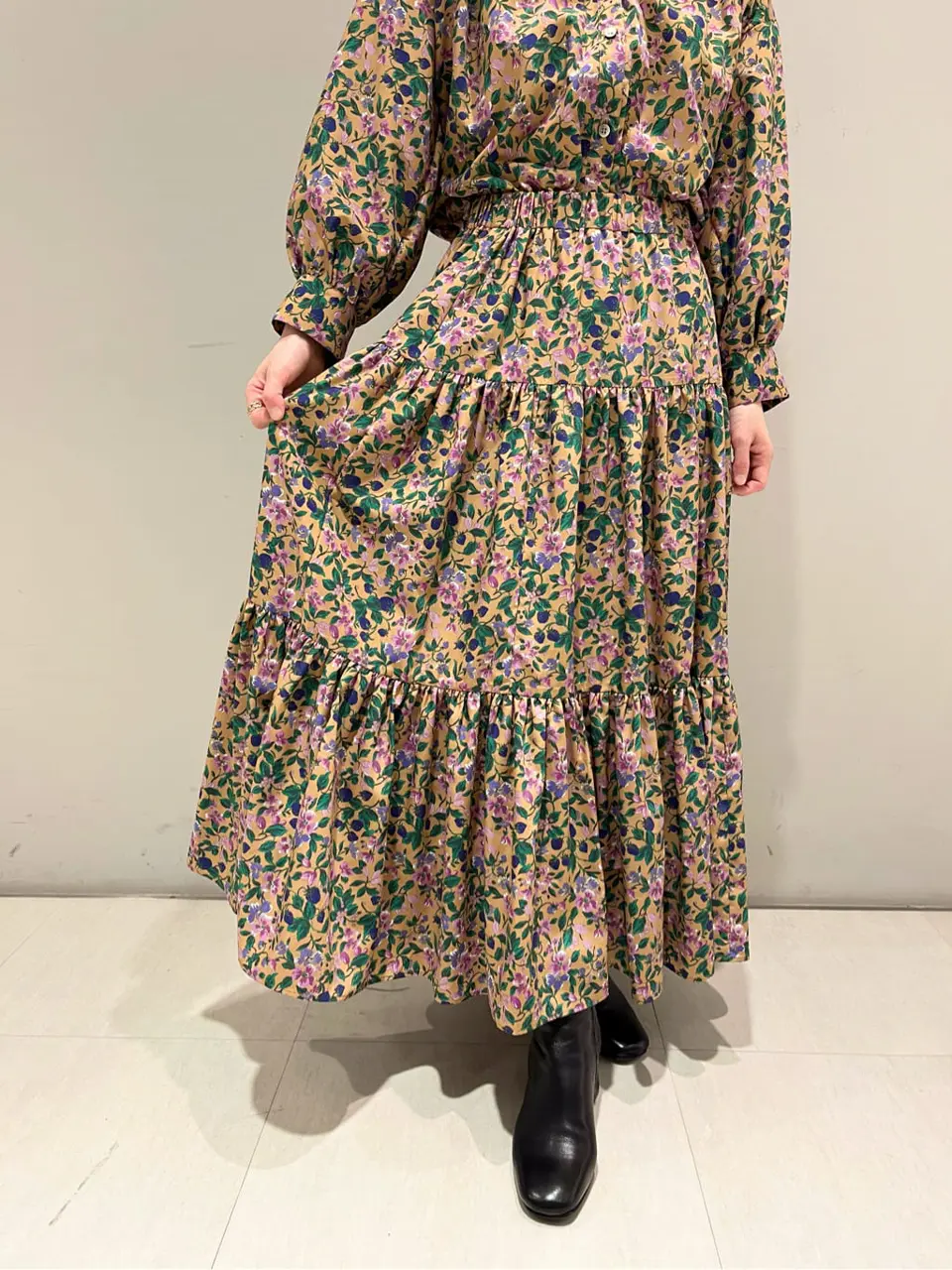 ORIGINATED IN GRACE CONTINENTAL yuri コーディネート画像