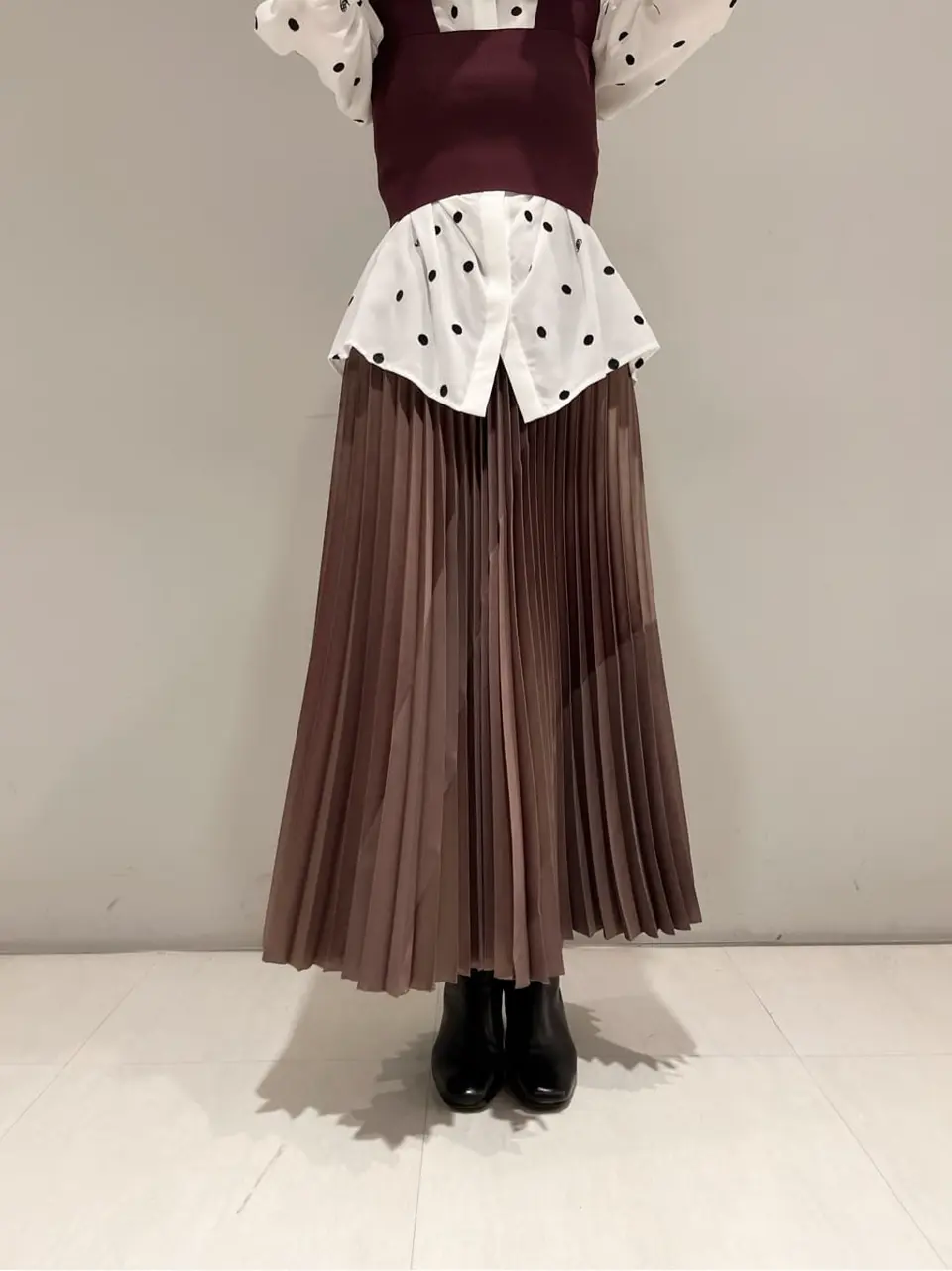 ORIGINATED IN GRACE CONTINENTAL yuri コーディネート画像