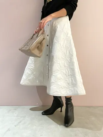 ORIGINATED IN GRACE CONTINENTAL yukimi yonee コーディネート画像