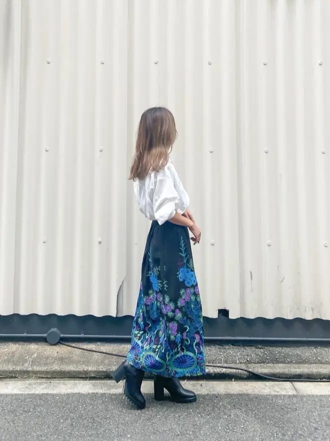 ORIGINATED IN GRACE CONTINENTAL yukimi yonee コーディネート画像