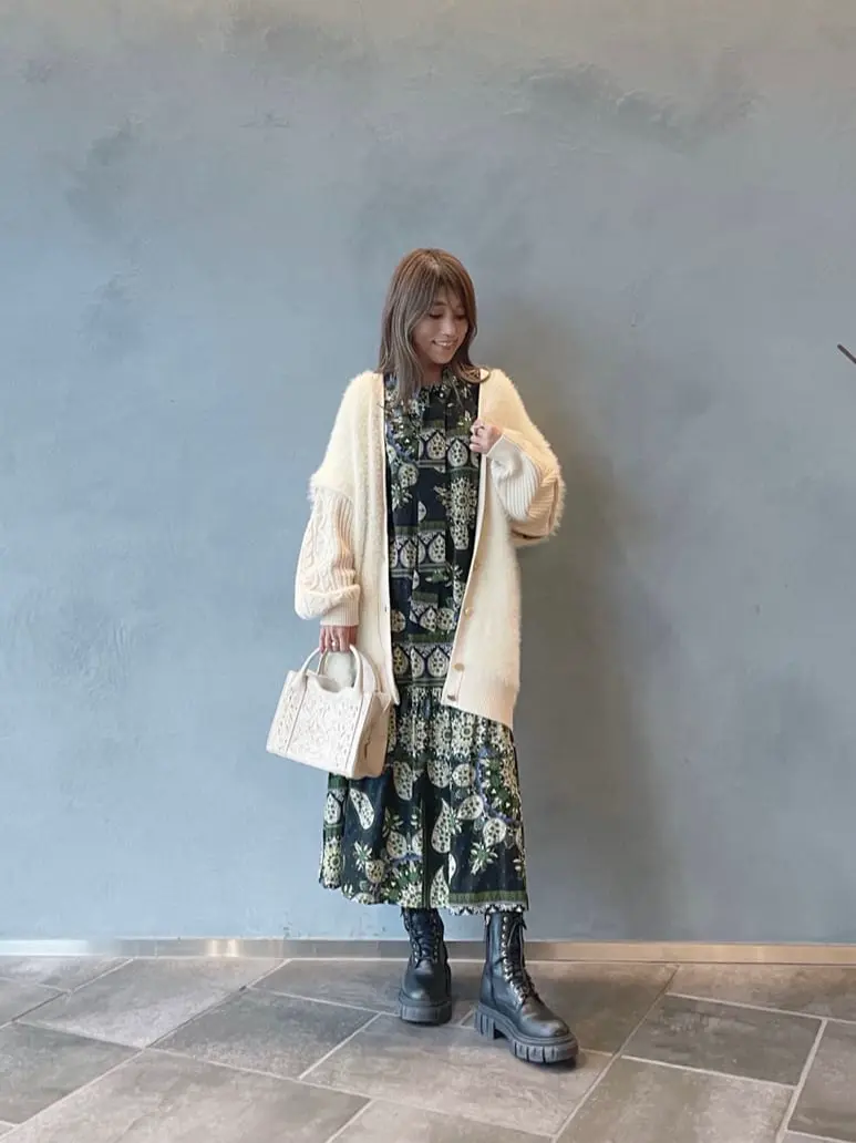 ORIGINATED IN GRACE CONTINENTAL yukimi yonee コーディネート画像