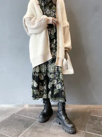 ORIGINATED IN GRACE CONTINENTAL yukimi yonee コーディネート画像