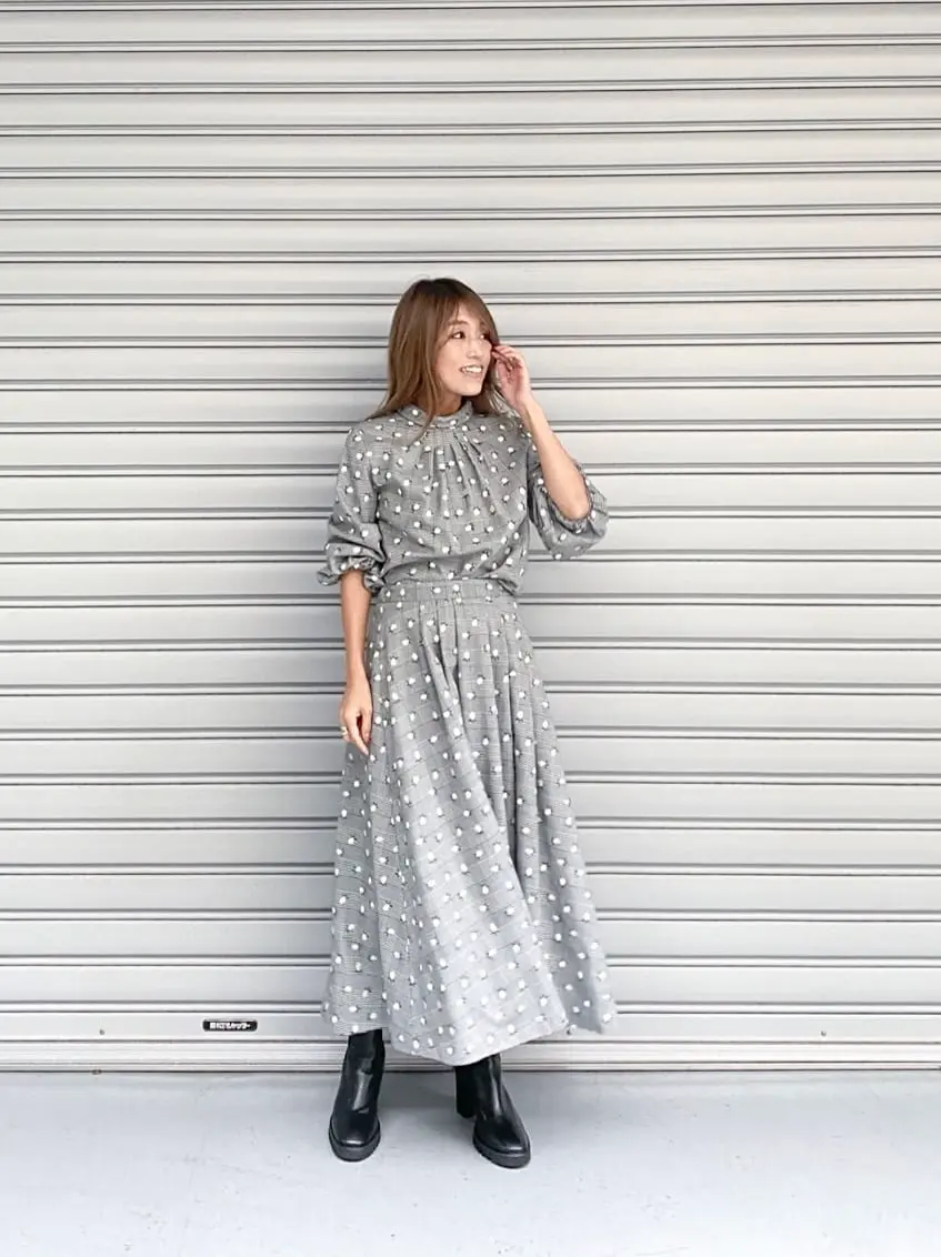 ORIGINATED IN GRACE CONTINENTAL yukimi yonee コーディネート画像