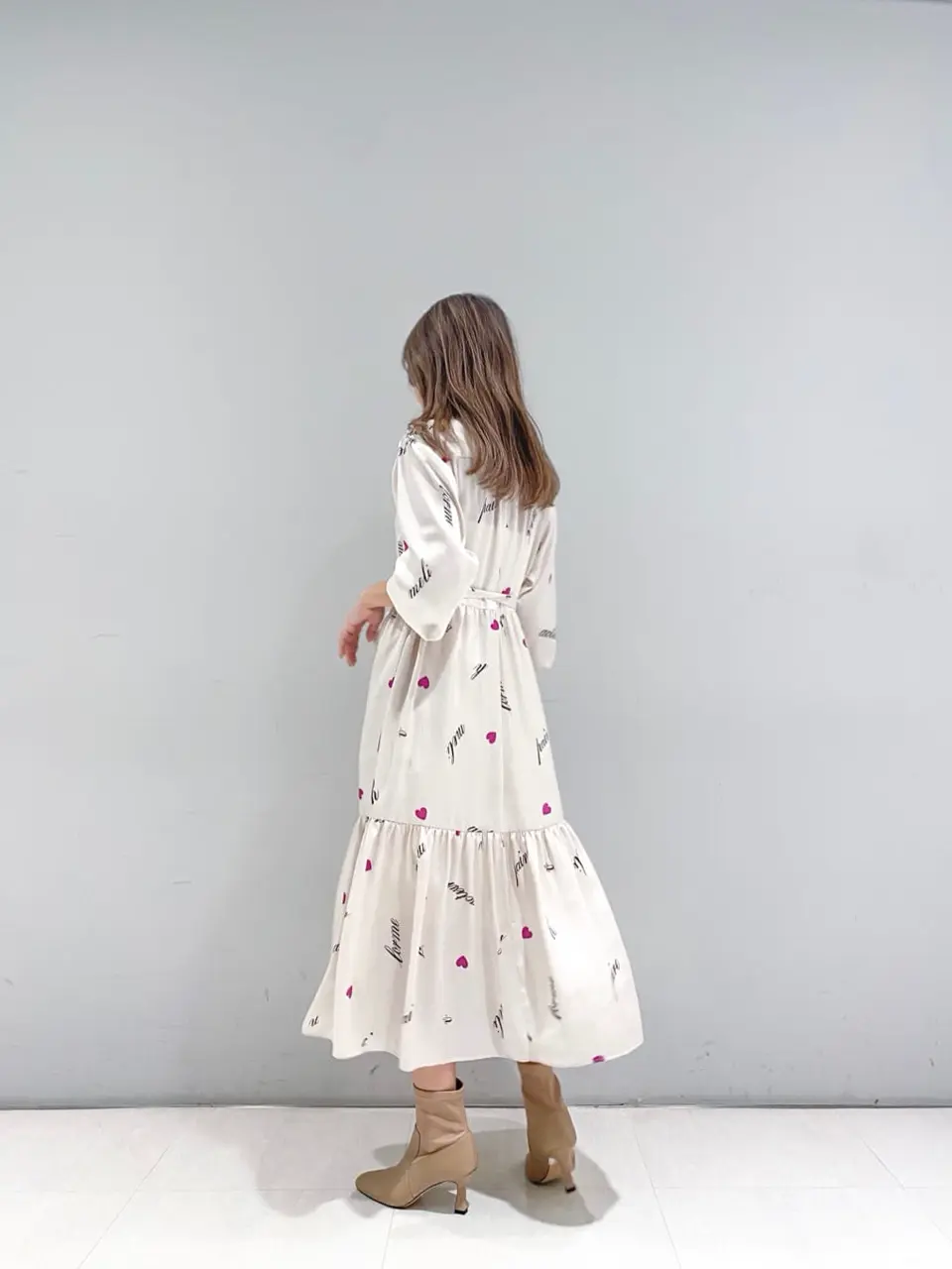 ORIGINATED IN GRACE CONTINENTAL yukimi yonee コーディネート画像