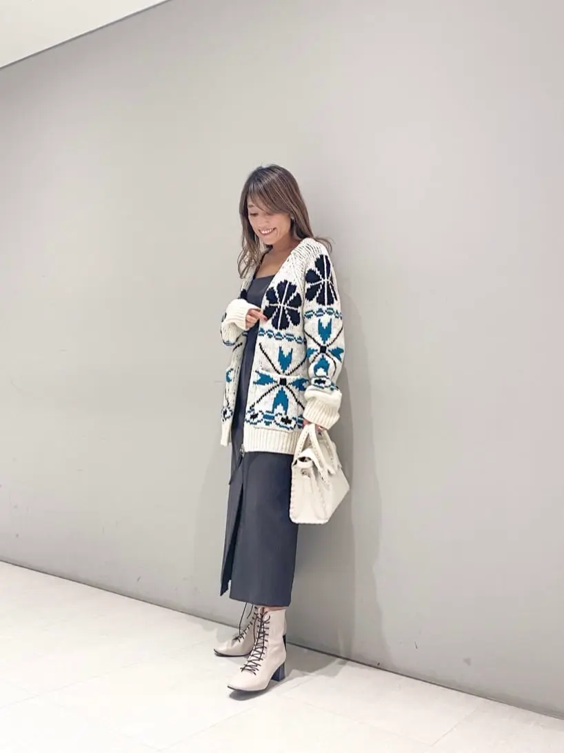 ORIGINATED IN GRACE CONTINENTAL yukimi yonee コーディネート画像