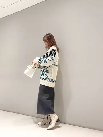 ORIGINATED IN GRACE CONTINENTAL yukimi yonee コーディネート画像