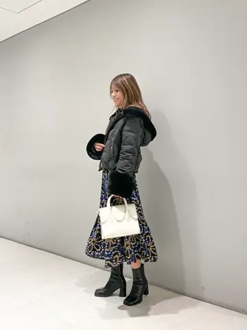 ORIGINATED IN GRACE CONTINENTAL yukimi yonee コーディネート画像