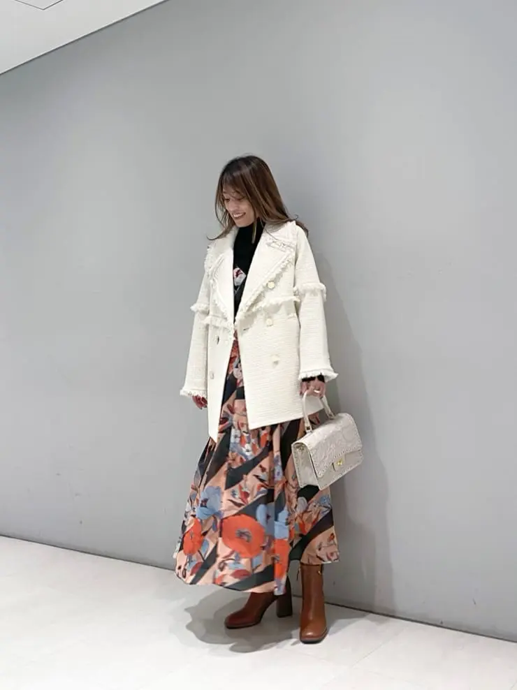 ORIGINATED IN GRACE CONTINENTAL yukimi yonee コーディネート画像