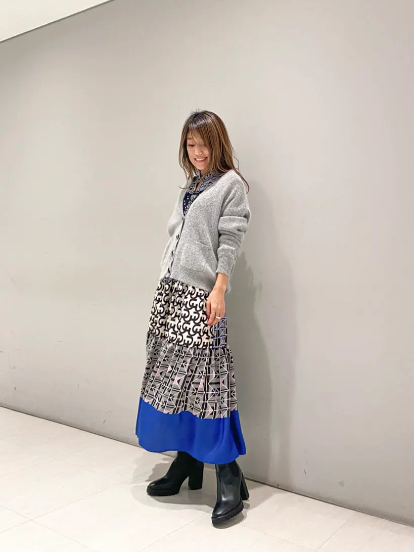 ORIGINATED IN GRACE CONTINENTAL yukimi yonee コーディネート画像