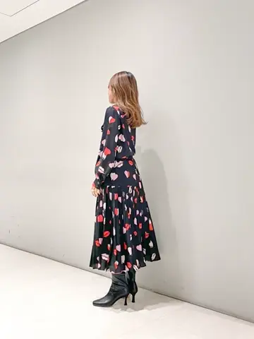 ORIGINATED IN GRACE CONTINENTAL yukimi yonee コーディネート画像