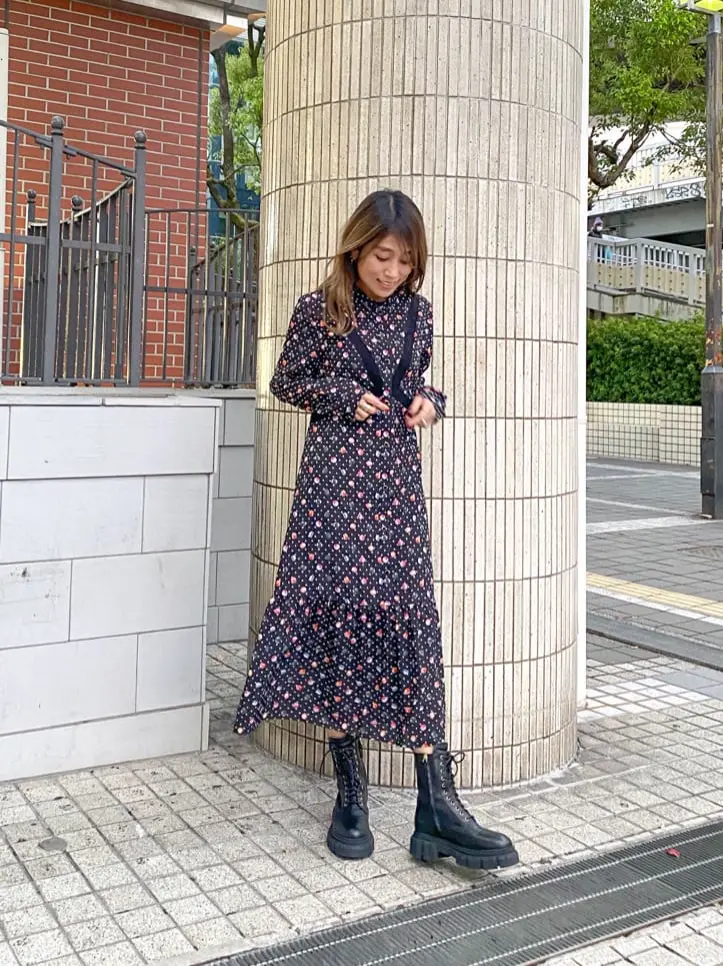 ORIGINATED IN GRACE CONTINENTAL yukimi yonee コーディネート画像