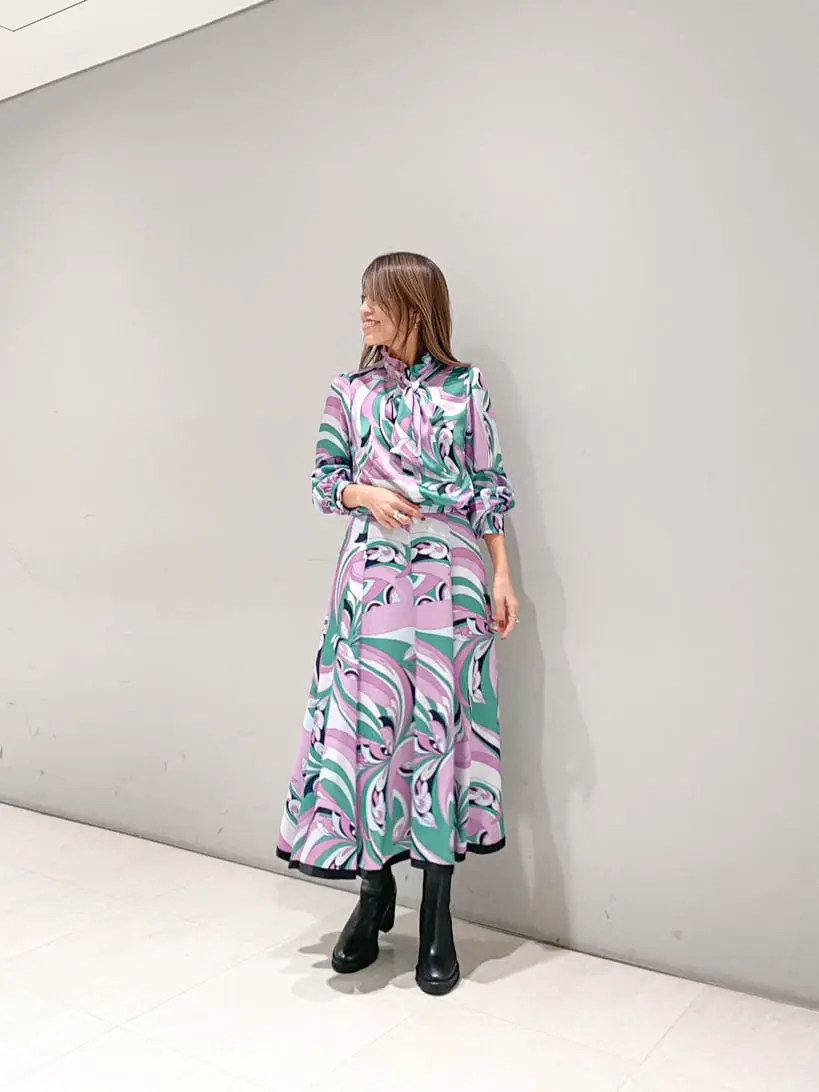 ORIGINATED IN GRACE CONTINENTAL yukimi yonee コーディネート画像