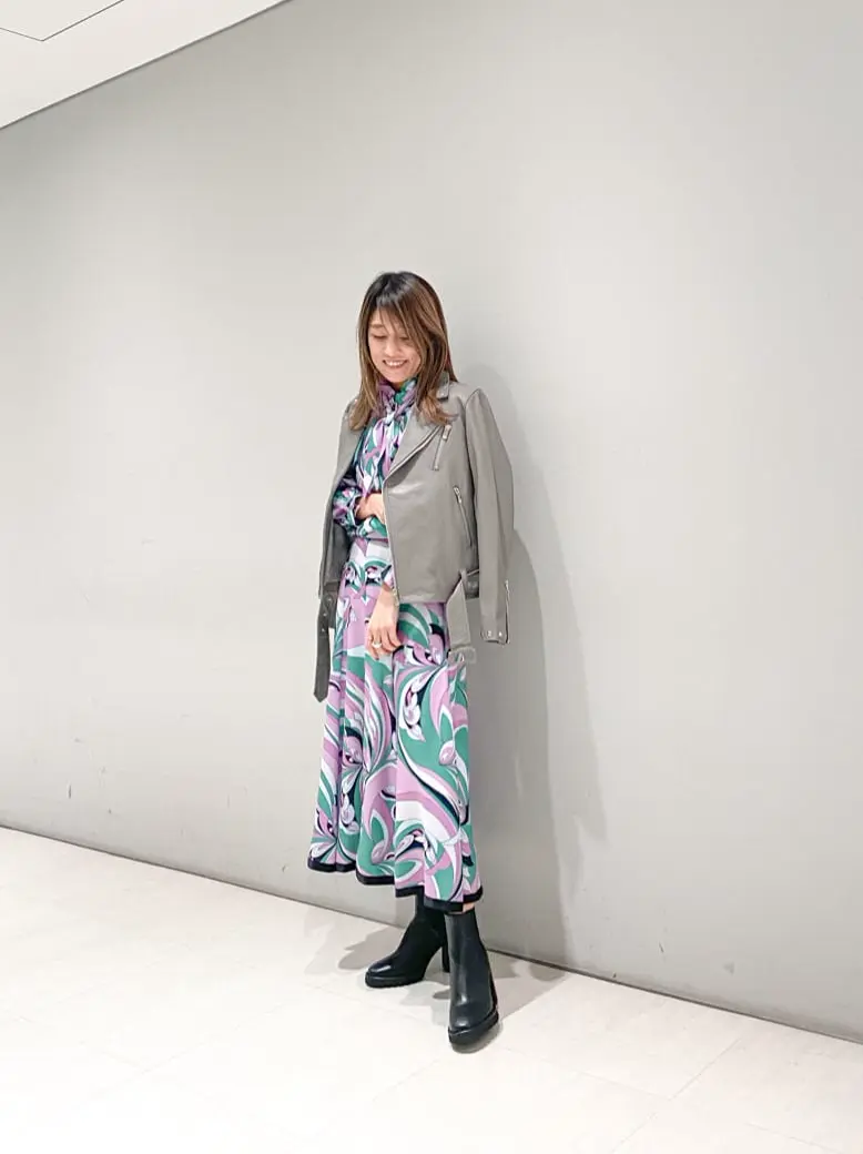 ORIGINATED IN GRACE CONTINENTAL yukimi yonee コーディネート画像