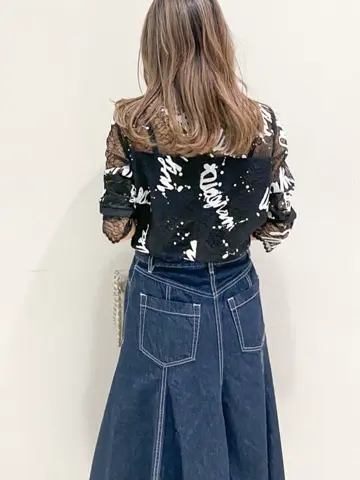 ORIGINATED IN GRACE CONTINENTAL yukimi yonee コーディネート画像