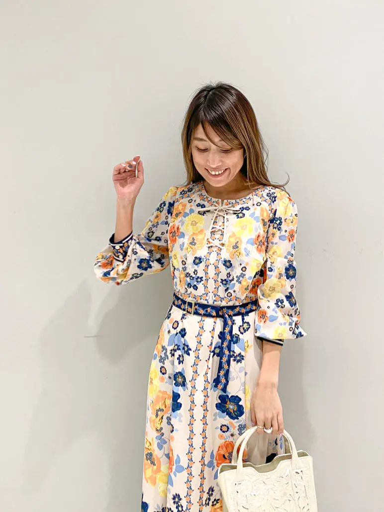 ORIGINATED IN GRACE CONTINENTAL yukimi yonee コーディネート画像