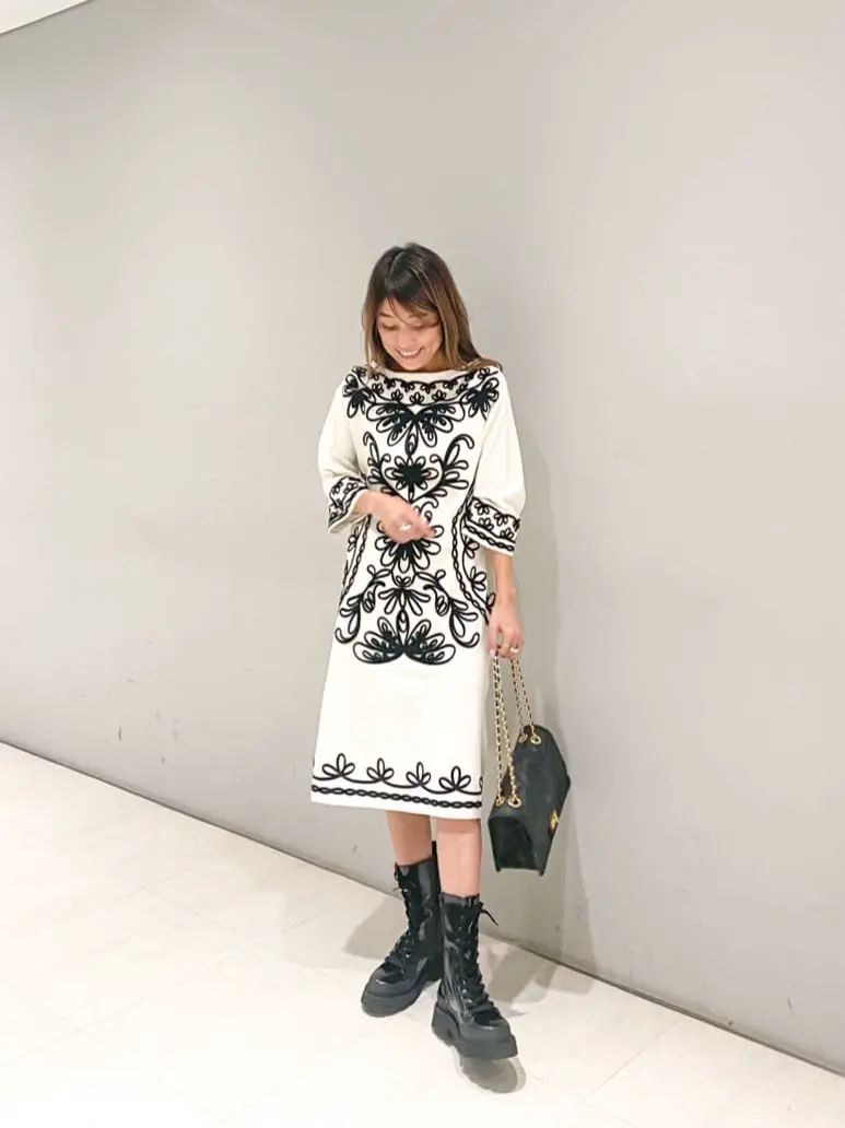 ORIGINATED IN GRACE CONTINENTAL yukimi yonee コーディネート画像