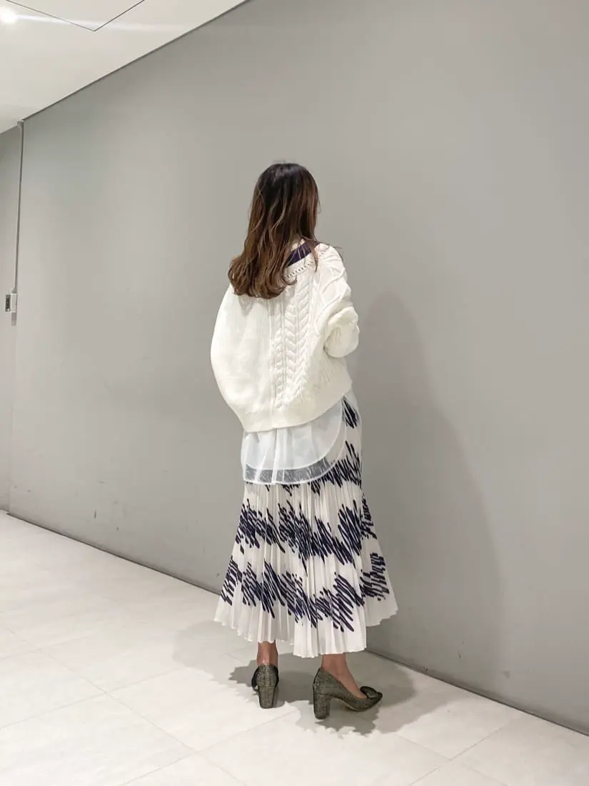 ORIGINATED IN GRACE CONTINENTAL yukimi yonee コーディネート画像