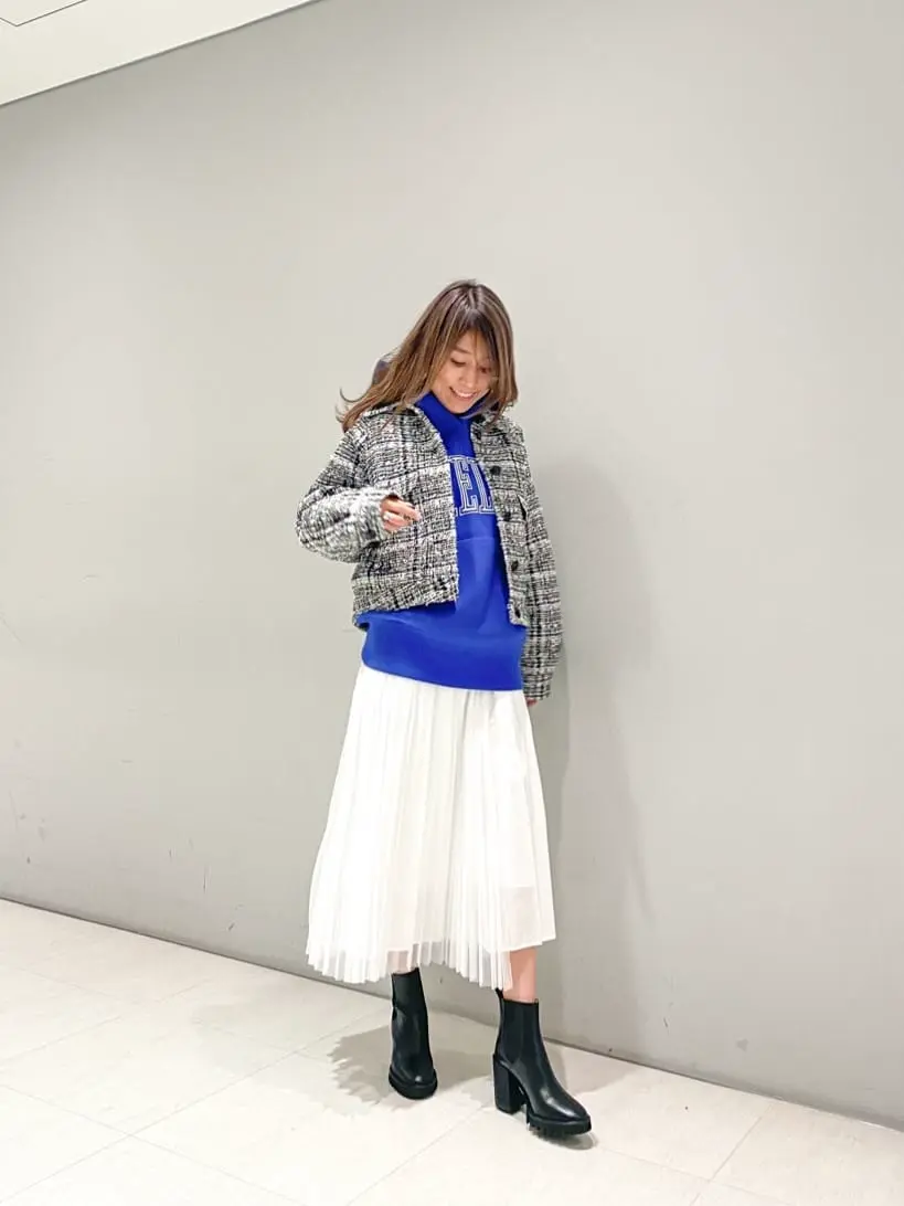 ORIGINATED IN GRACE CONTINENTAL yukimi yonee コーディネート画像