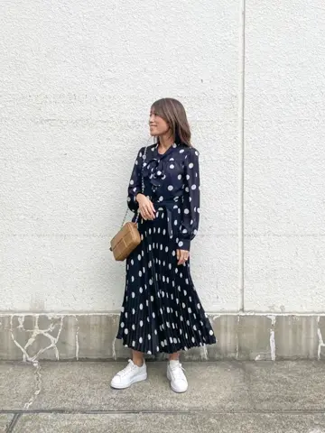 ORIGINATED IN GRACE CONTINENTAL yukimi yonee コーディネート画像