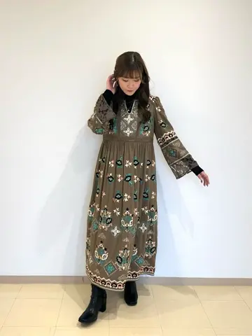 ORIGINATED IN GRACE CONTINENTAL Kaho コーディネート画像