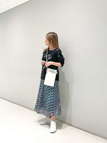 ORIGINATED IN GRACE CONTINENTAL yukimi yonee コーディネート画像