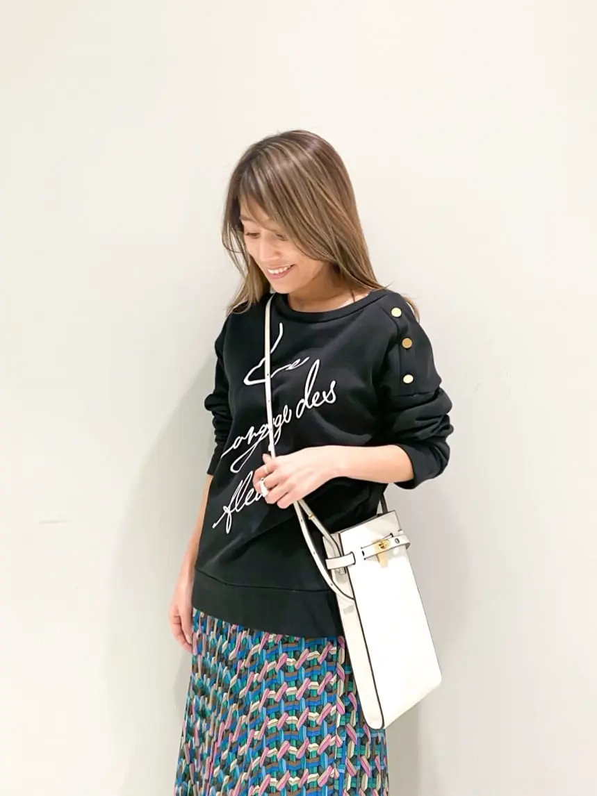 ORIGINATED IN GRACE CONTINENTAL yukimi yonee コーディネート画像