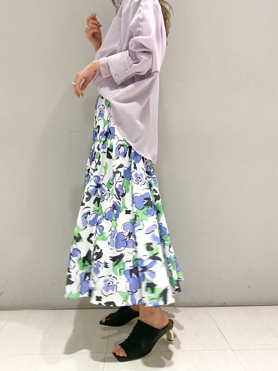 ORIGINATED IN GRACE CONTINENTAL yukimi yonee コーディネート画像