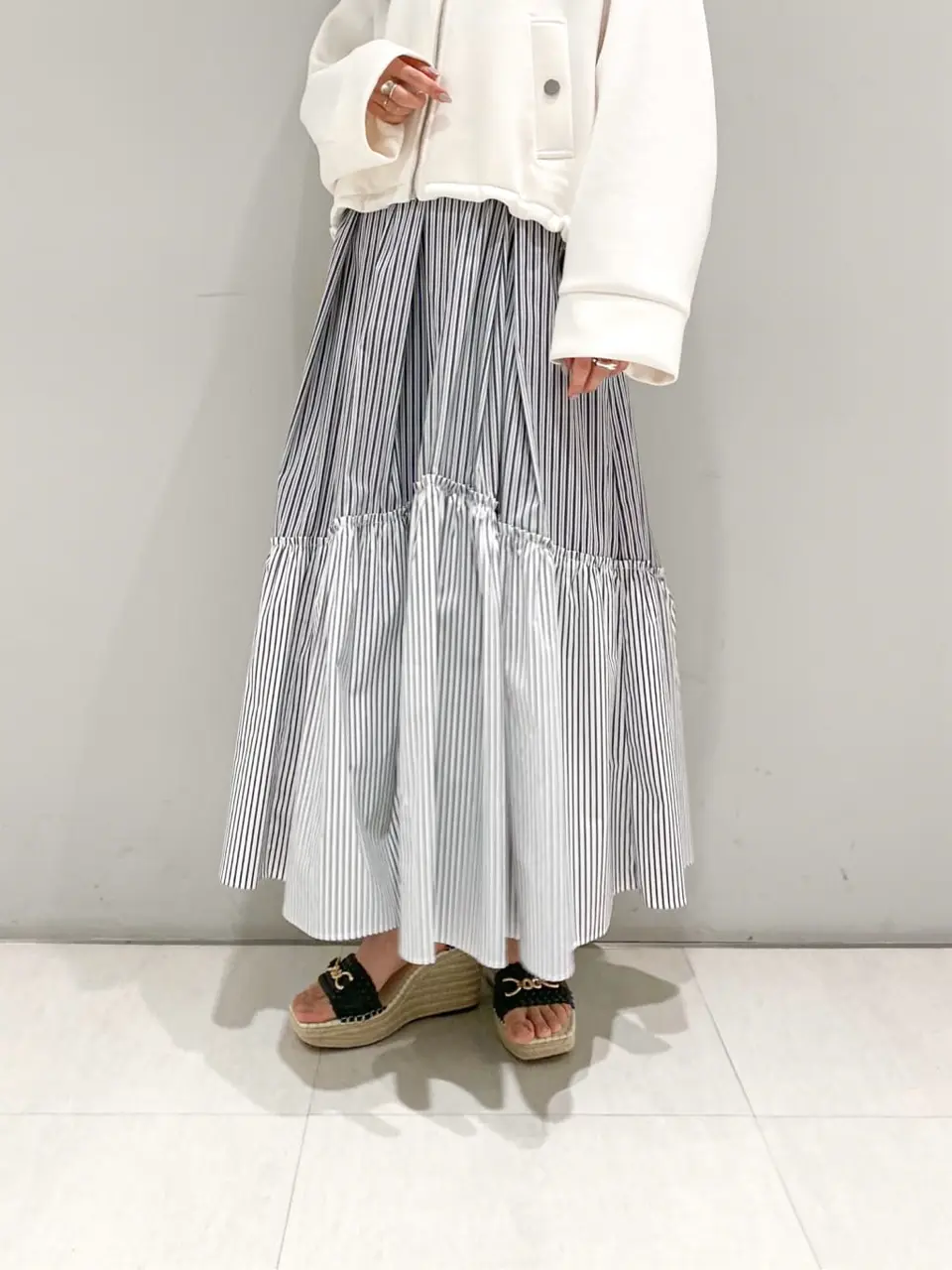 ORIGINATED IN GRACE CONTINENTAL yukimi yonee コーディネート画像