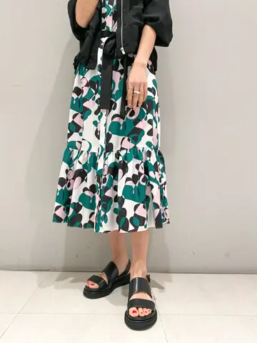 ORIGINATED IN GRACE CONTINENTAL yukimi yonee コーディネート画像