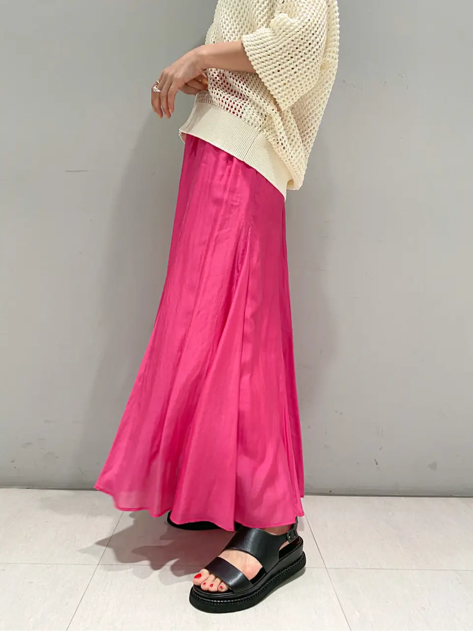 ORIGINATED IN GRACE CONTINENTAL yukimi yonee コーディネート画像