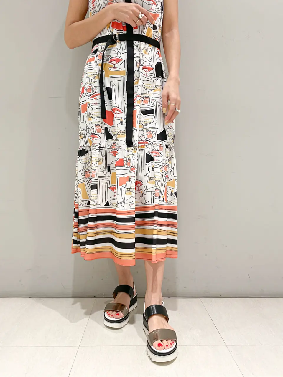 ORIGINATED IN GRACE CONTINENTAL yukimi yonee コーディネート画像