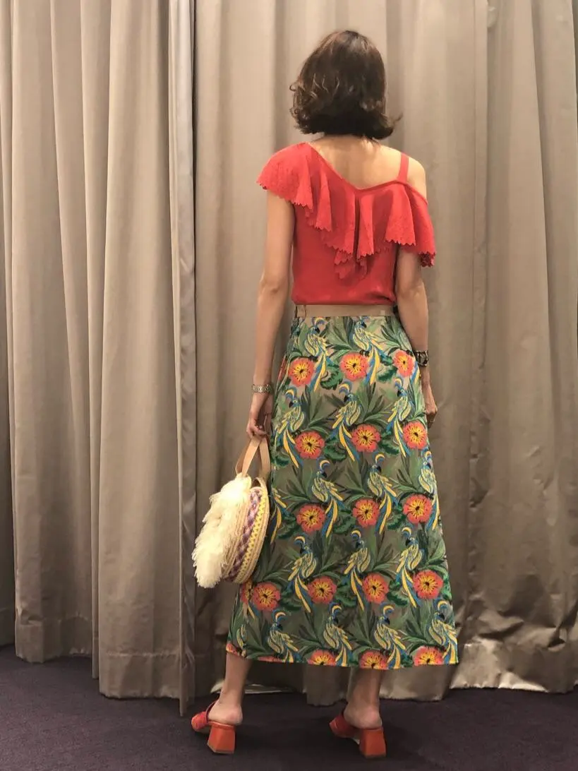 ORIGINATED IN GRACE CONTINENTAL 亀田 未希 コーディネート画像