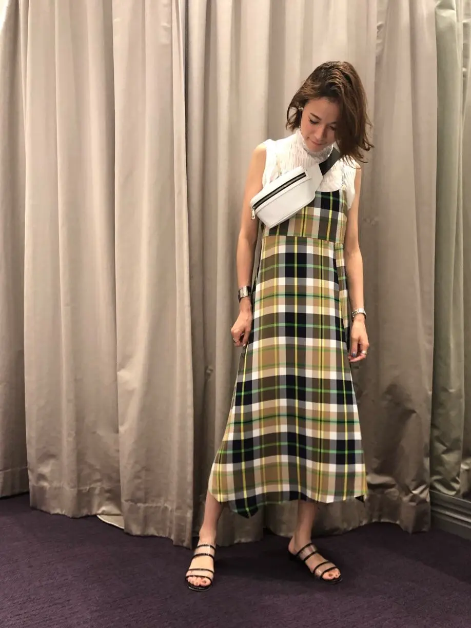 ORIGINATED IN GRACE CONTINENTAL 亀田 未希 コーディネート画像