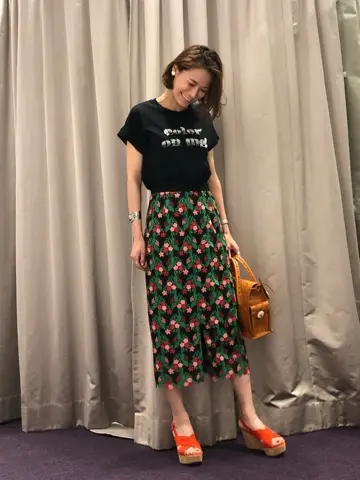 ORIGINATED IN GRACE CONTINENTAL 亀田 未希 コーディネート画像