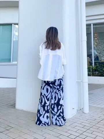 ORIGINATED IN GRACE CONTINENTAL yukimi yonee コーディネート画像