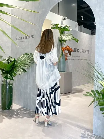 ORIGINATED IN GRACE CONTINENTAL yukimi yonee コーディネート画像