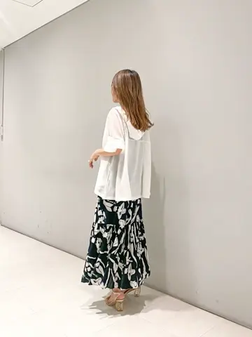 ORIGINATED IN GRACE CONTINENTAL yukimi yonee コーディネート画像