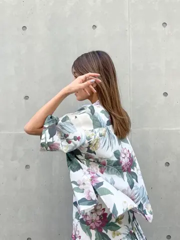 ORIGINATED IN GRACE CONTINENTAL yukimi yonee コーディネート画像