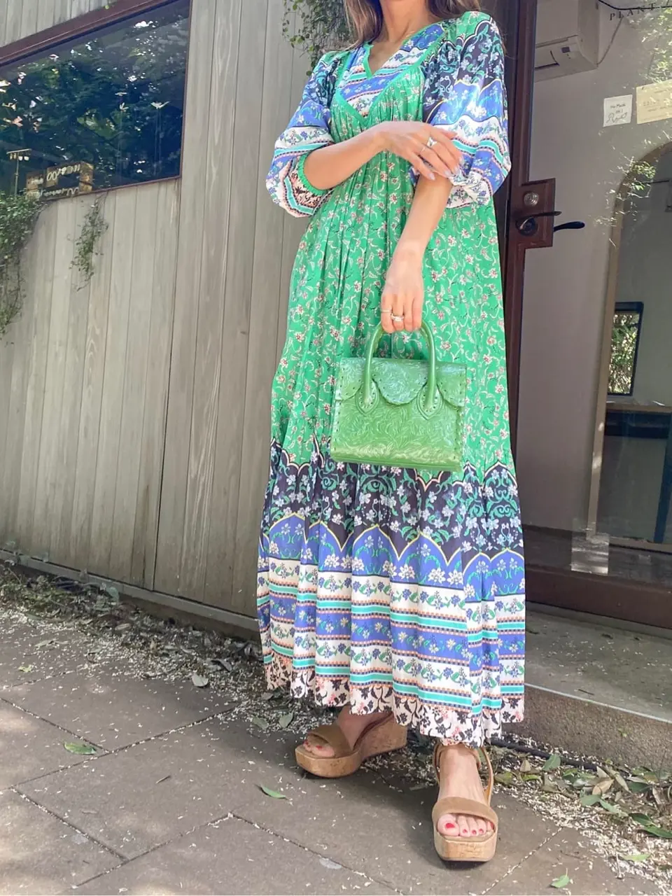 ORIGINATED IN GRACE CONTINENTAL yukimi yonee コーディネート画像