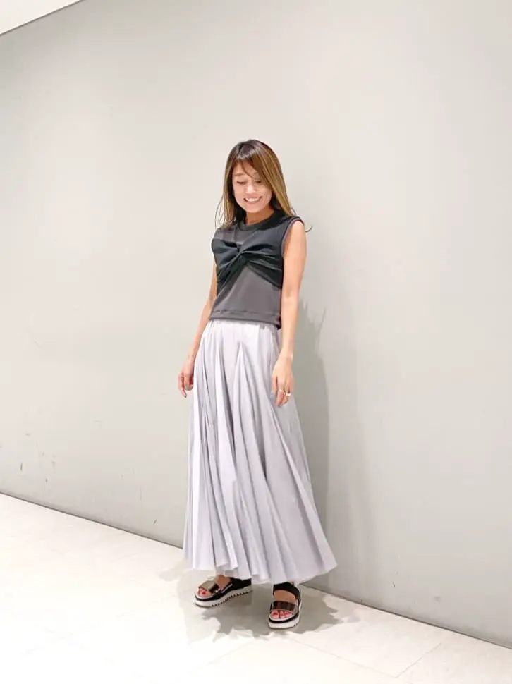 ORIGINATED IN GRACE CONTINENTAL yukimi yonee コーディネート画像