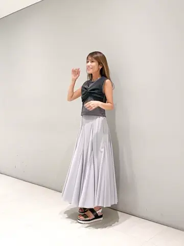 ORIGINATED IN GRACE CONTINENTAL yukimi yonee コーディネート画像