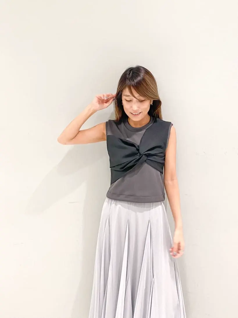 ORIGINATED IN GRACE CONTINENTAL yukimi yonee コーディネート画像