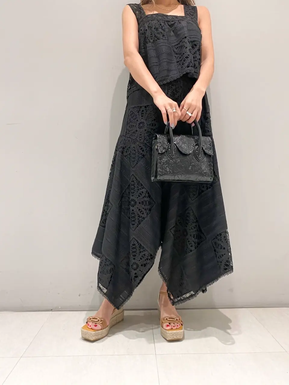 ORIGINATED IN GRACE CONTINENTAL yukimi yonee コーディネート画像