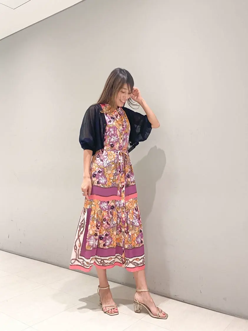 ORIGINATED IN GRACE CONTINENTAL yukimi yonee コーディネート画像