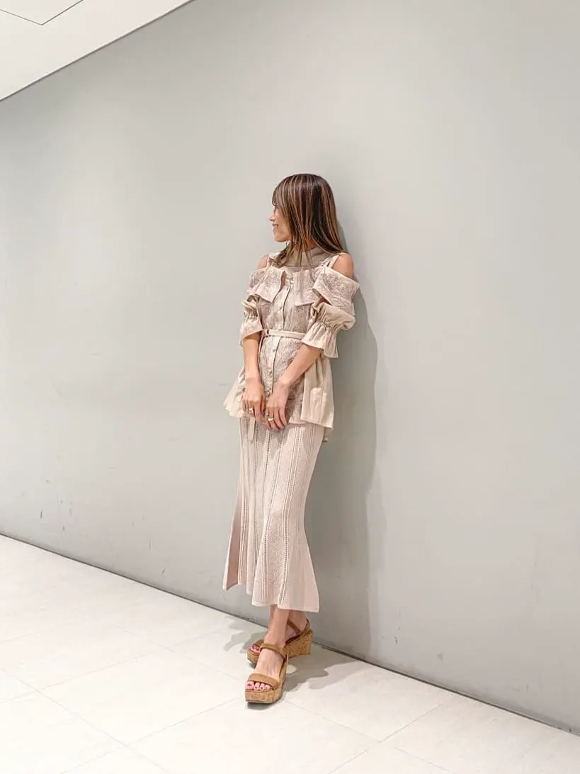 ORIGINATED IN GRACE CONTINENTAL yukimi yonee コーディネート画像