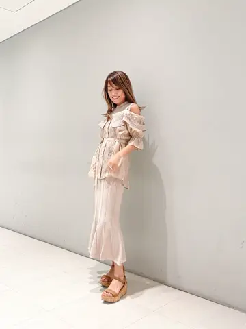 ORIGINATED IN GRACE CONTINENTAL yukimi yonee コーディネート画像