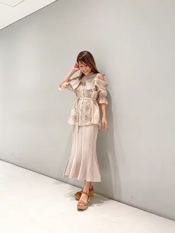 ORIGINATED IN GRACE CONTINENTAL yukimi yonee コーディネート画像