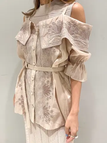 ORIGINATED IN GRACE CONTINENTAL yukimi yonee コーディネート画像